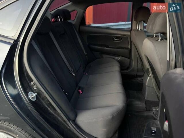 Чорний Хендай Елантра, об'ємом двигуна 1.59 л та пробігом 310 тис. км за 5290 $, фото 10 на Automoto.ua
