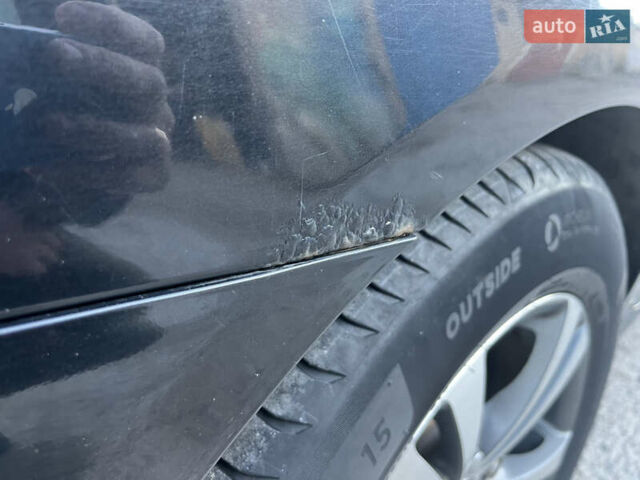 Черный Хендай Элантра, объемом двигателя 1.59 л и пробегом 240 тыс. км за 6257 $, фото 13 на Automoto.ua