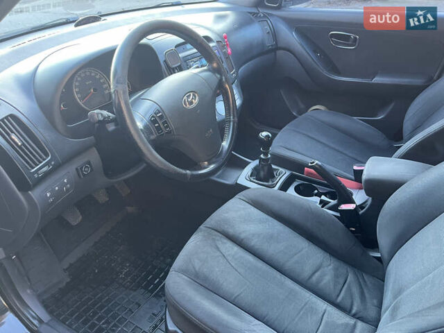 Черный Хендай Элантра, объемом двигателя 1.59 л и пробегом 240 тыс. км за 6257 $, фото 16 на Automoto.ua