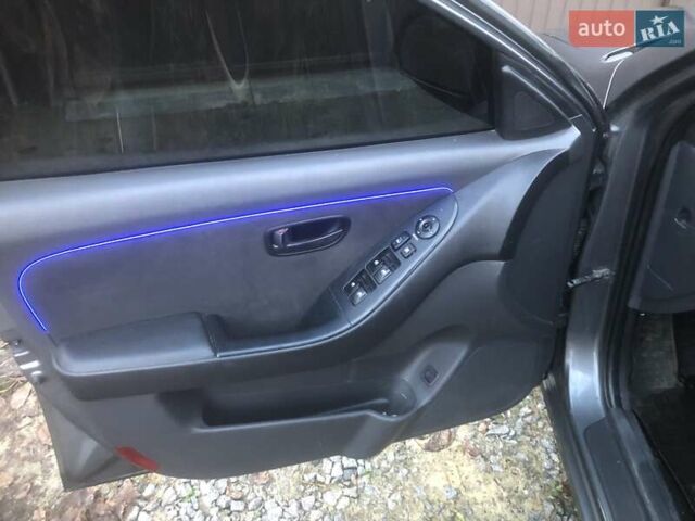 Чорний Хендай Елантра, об'ємом двигуна 1.59 л та пробігом 236 тис. км за 5700 $, фото 7 на Automoto.ua