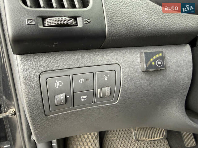 Хендай Элантра 2008 в Киеве на Automoto.ua Черный Хендай Элантра, объемом двигателя 2 л и пробегом 239 тыс. км за 8800 $, фото 13 на Automoto.ua