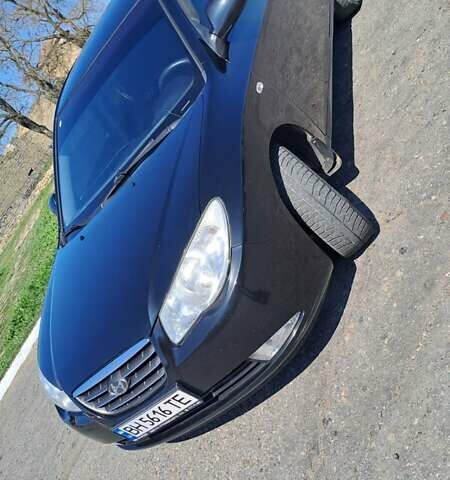 Черный Хендай Элантра, объемом двигателя 1.59 л и пробегом 255 тыс. км за 5000 $, фото 4 на Automoto.ua