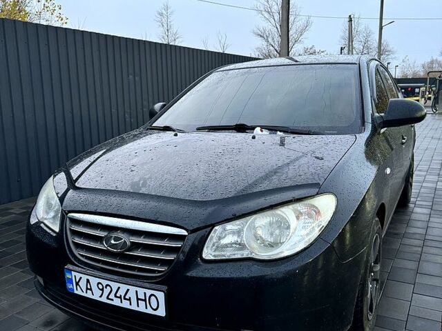 Черный Хендай Элантра, объемом двигателя 1.6 л и пробегом 261 тыс. км за 4799 $, фото 1 на Automoto.ua