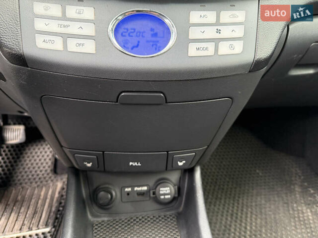 Хендай Элантра 2008 в Киеве на Automoto.ua Черный Хендай Элантра, объемом двигателя 2 л и пробегом 239 тыс. км за 8800 $, фото 12 на Automoto.ua