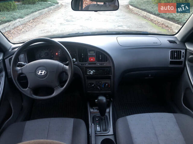 Чорний Хендай Елантра, об'ємом двигуна 1.6 л та пробігом 66 тис. км за 6000 $, фото 5 на Automoto.ua