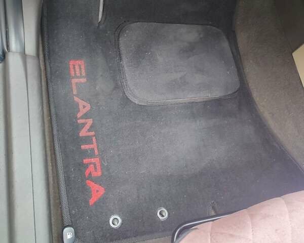 Хендай Элантра 2010 в Киеве на Automoto.ua Черный Хендай Элантра, объемом двигателя 2 л и пробегом 184 тыс. км за 10300 $, фото 19 на Automoto.ua