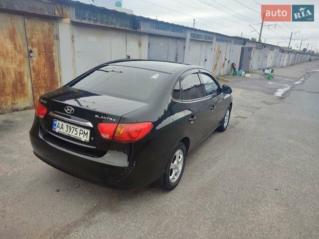 Хендай Элантра 2010 в Киеве на Automoto.ua Черный Хендай Элантра, объемом двигателя 2 л и пробегом 184 тыс. км за 10300 $, фото 5 на Automoto.ua