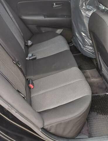 Хендай Элантра 2010 в Днепре (Днепропетровске) на Automoto.ua Черный Хендай Элантра, объемом двигателя 1.98 л и пробегом 220 тыс. км за 7000 $, фото 4 на Automoto.ua