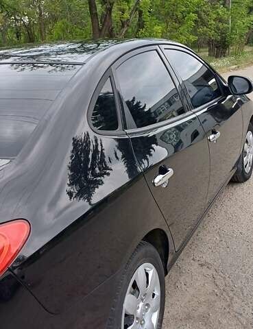 Хендай Элантра 2010 в Днепре (Днепропетровске) на Automoto.ua Черный Хендай Элантра, объемом двигателя 1.98 л и пробегом 220 тыс. км за 7000 $, фото 3 на Automoto.ua