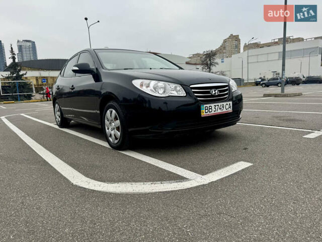Черный Хендай Элантра, объемом двигателя 1.59 л и пробегом 116 тыс. км за 6700 $, фото 2 на Automoto.ua
