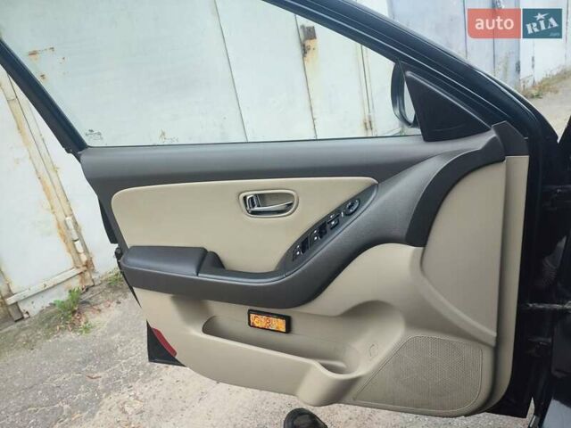 Хендай Элантра 2010 в Киеве на Automoto.ua Черный Хендай Элантра, объемом двигателя 2 л и пробегом 184 тыс. км за 10300 $, фото 17 на Automoto.ua