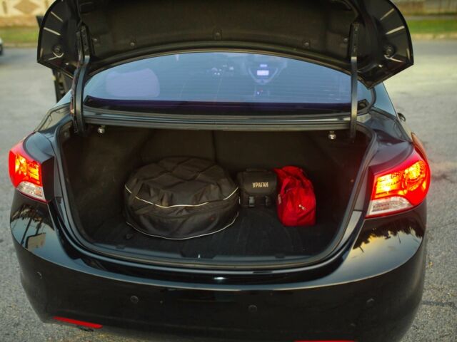 Черный Хендай Элантра, объемом двигателя 1.6 л и пробегом 149 тыс. км за 8350 $, фото 20 на Automoto.ua