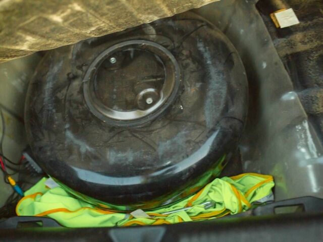 Черный Хендай Элантра, объемом двигателя 1.6 л и пробегом 149 тыс. км за 8350 $, фото 21 на Automoto.ua