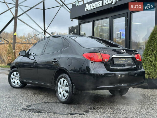 Хендай Элантра 2011 в Харькове на Automoto.ua Черный Хендай Элантра, объемом двигателя 1.59 л и пробегом 118 тыс. км за 8500 $, фото 3 на Automoto.ua