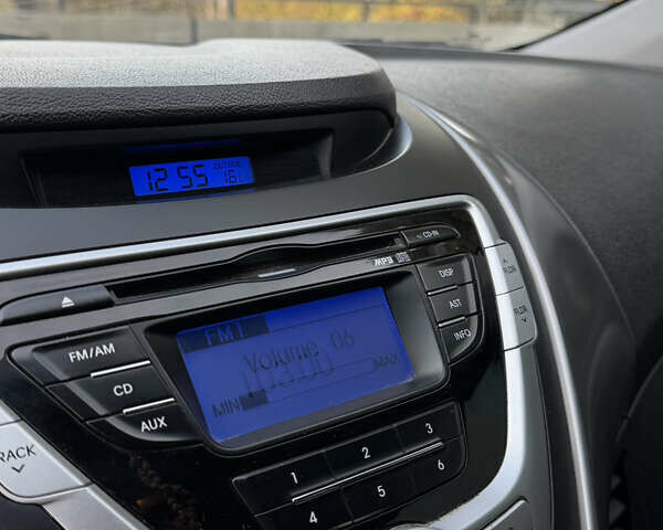 Черный Хендай Элантра, объемом двигателя 1.8 л и пробегом 150 тыс. км за 9100 $, фото 17 на Automoto.ua