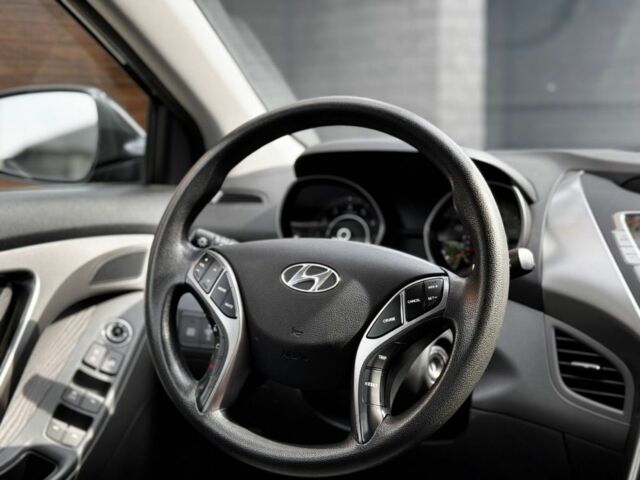 Черный Хендай Элантра, объемом двигателя 1.8 л и пробегом 63 тыс. км за 11000 $, фото 15 на Automoto.ua