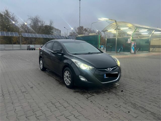 Черный Хендай Элантра, объемом двигателя 1.6 л и пробегом 181 тыс. км за 8800 $, фото 6 на Automoto.ua