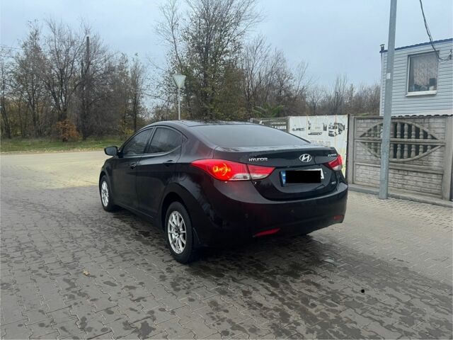 Черный Хендай Элантра, объемом двигателя 1.6 л и пробегом 181 тыс. км за 8800 $, фото 2 на Automoto.ua