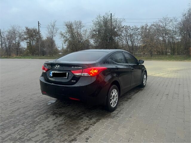 Черный Хендай Элантра, объемом двигателя 1.6 л и пробегом 181 тыс. км за 8800 $, фото 4 на Automoto.ua
