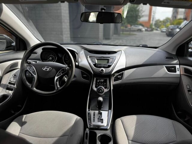 Черный Хендай Элантра, объемом двигателя 1.8 л и пробегом 63 тыс. км за 11000 $, фото 13 на Automoto.ua