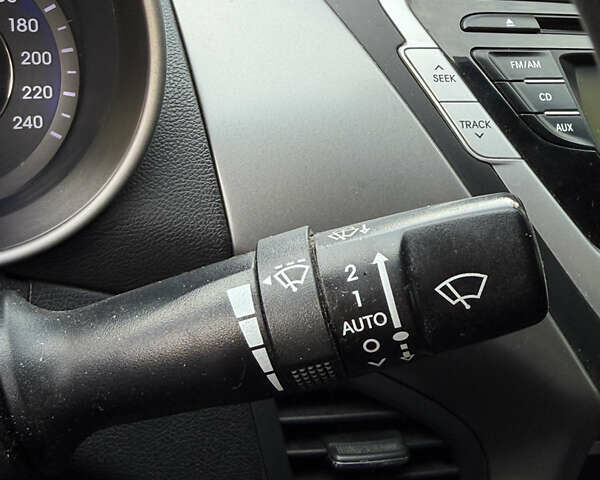 Черный Хендай Элантра, объемом двигателя 1.8 л и пробегом 150 тыс. км за 9100 $, фото 16 на Automoto.ua