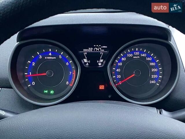 Черный Хендай Элантра, объемом двигателя 1.8 л и пробегом 221 тыс. км за 8990 $, фото 14 на Automoto.ua