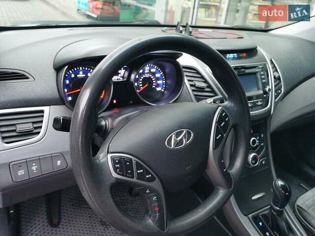 Черный Хендай Элантра, объемом двигателя 1.8 л и пробегом 244 тыс. км за 6950 $, фото 1 на Automoto.ua