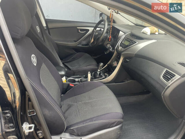 Чорний Хендай Елантра, об'ємом двигуна 1.59 л та пробігом 68 тис. км за 9500 $, фото 6 на Automoto.ua