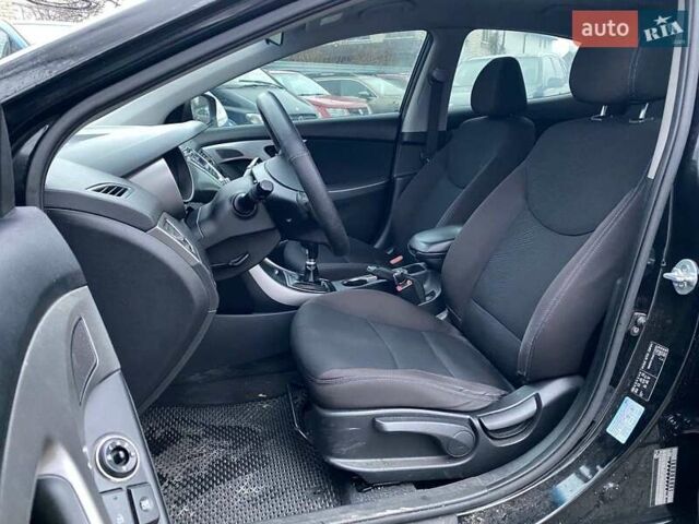 Черный Хендай Элантра, объемом двигателя 1.8 л и пробегом 221 тыс. км за 8990 $, фото 8 на Automoto.ua