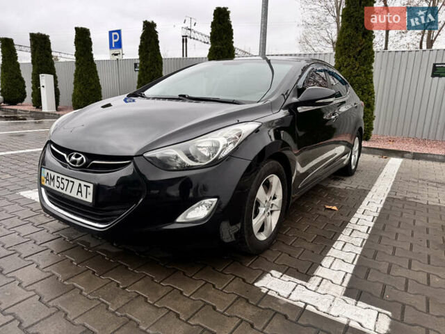 Черный Хендай Элантра, объемом двигателя 1.8 л и пробегом 130 тыс. км за 7300 $, фото 1 на Automoto.ua