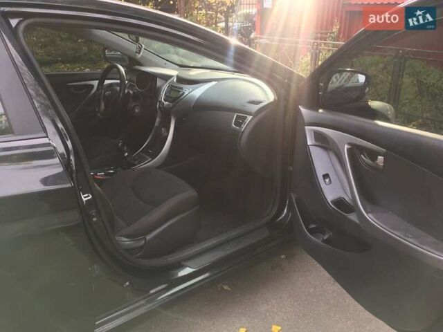 Черный Хендай Элантра, объемом двигателя 1.59 л и пробегом 399 тыс. км за 6850 $, фото 8 на Automoto.ua