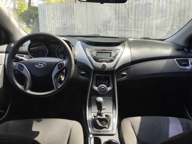 Черный Хендай Элантра, объемом двигателя 1.6 л и пробегом 2 тыс. км за 9500 $, фото 13 на Automoto.ua