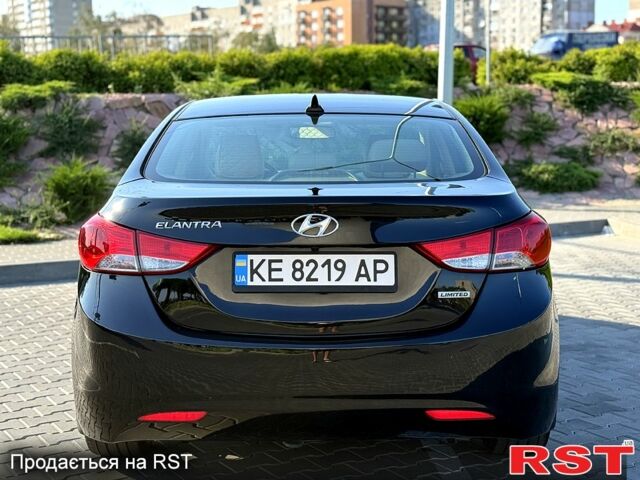 Черный Хендай Элантра, объемом двигателя 1.8 л и пробегом 150 тыс. км за 9300 $, фото 5 на Automoto.ua