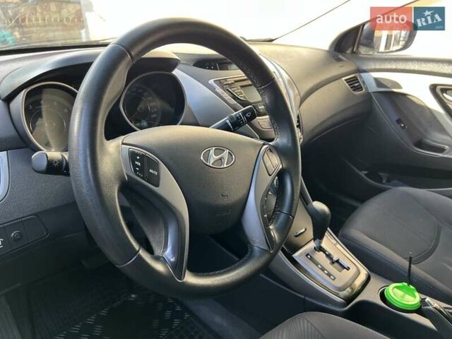 Черный Хендай Элантра, объемом двигателя 1.59 л и пробегом 203 тыс. км за 7300 $, фото 20 на Automoto.ua
