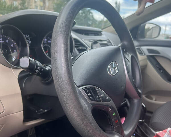 Чорний Хендай Елантра, об'ємом двигуна 1.8 л та пробігом 165 тис. км за 10000 $, фото 31 на Automoto.ua