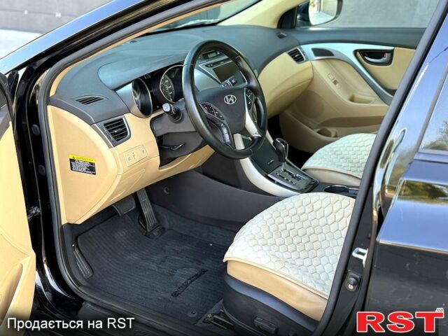 Черный Хендай Элантра, объемом двигателя 1.8 л и пробегом 150 тыс. км за 9300 $, фото 3 на Automoto.ua