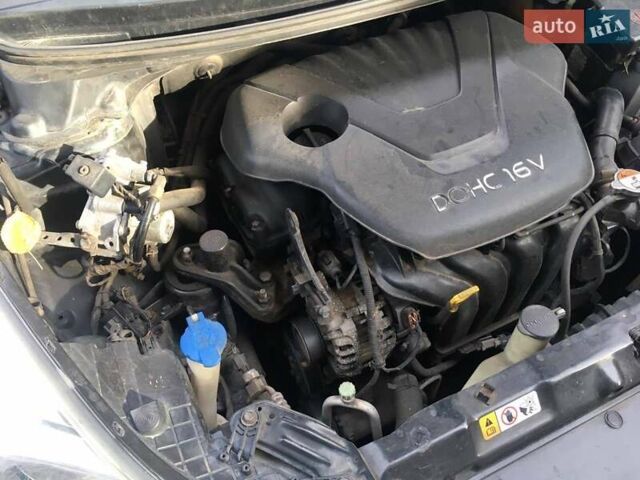 Черный Хендай Элантра, объемом двигателя 1.59 л и пробегом 399 тыс. км за 6850 $, фото 7 на Automoto.ua