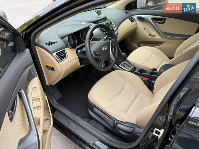 Черный Хендай Элантра, объемом двигателя 1.8 л и пробегом 200 тыс. км за 7500 $, фото 4 на Automoto.ua