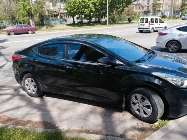 Черный Хендай Элантра, объемом двигателя 1.6 л и пробегом 2 тыс. км за 9500 $, фото 4 на Automoto.ua