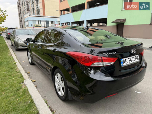 Черный Хендай Элантра, объемом двигателя 1.8 л и пробегом 200 тыс. км за 7500 $, фото 2 на Automoto.ua