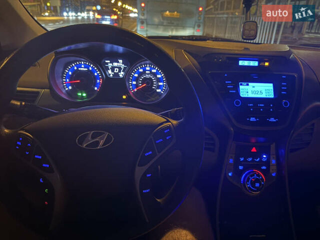 Черный Хендай Элантра, объемом двигателя 1.8 л и пробегом 190 тыс. км за 7800 $, фото 8 на Automoto.ua