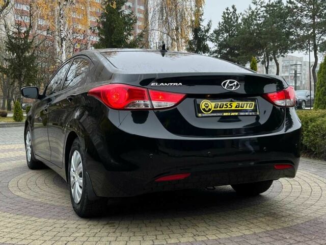 Черный Хендай Элантра, объемом двигателя 1.8 л и пробегом 135 тыс. км за 8750 $, фото 4 на Automoto.ua