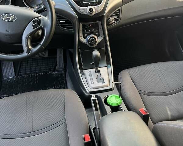 Черный Хендай Элантра, объемом двигателя 1.59 л и пробегом 203 тыс. км за 7300 $, фото 30 на Automoto.ua