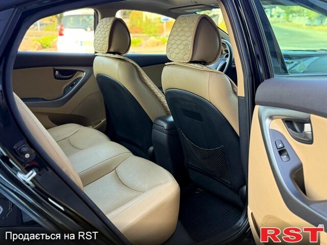 Черный Хендай Элантра, объемом двигателя 1.8 л и пробегом 150 тыс. км за 9300 $, фото 8 на Automoto.ua