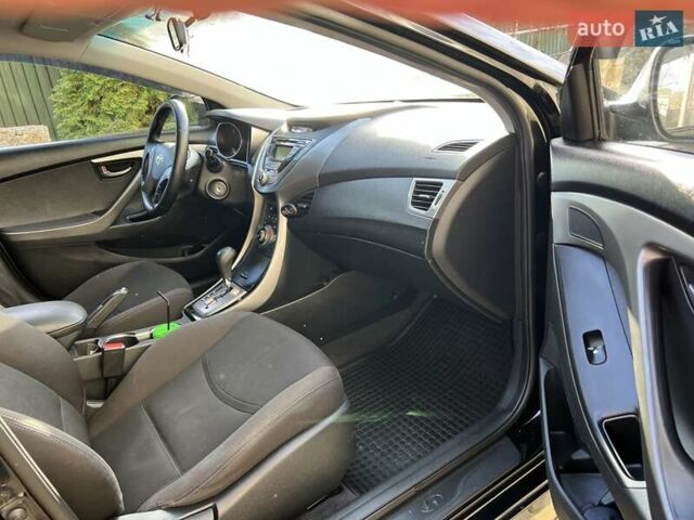 Черный Хендай Элантра, объемом двигателя 1.59 л и пробегом 203 тыс. км за 7300 $, фото 28 на Automoto.ua