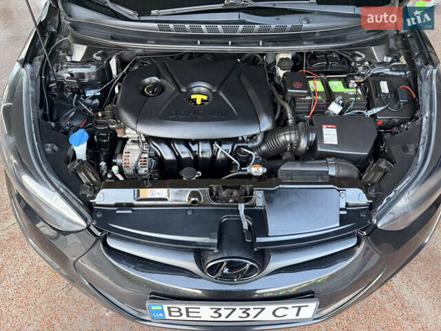 Чорний Хендай Елантра, об'ємом двигуна 1.8 л та пробігом 84 тис. км за 11000 $, фото 12 на Automoto.ua