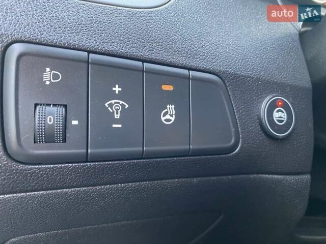 Чорний Хендай Елантра, об'ємом двигуна 1.8 л та пробігом 180 тис. км за 10250 $, фото 45 на Automoto.ua