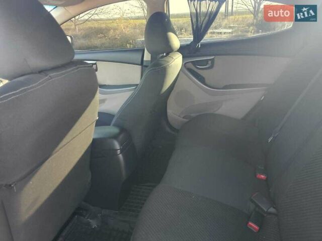 Черный Хендай Элантра, объемом двигателя 1.8 л и пробегом 209 тыс. км за 8300 $, фото 6 на Automoto.ua