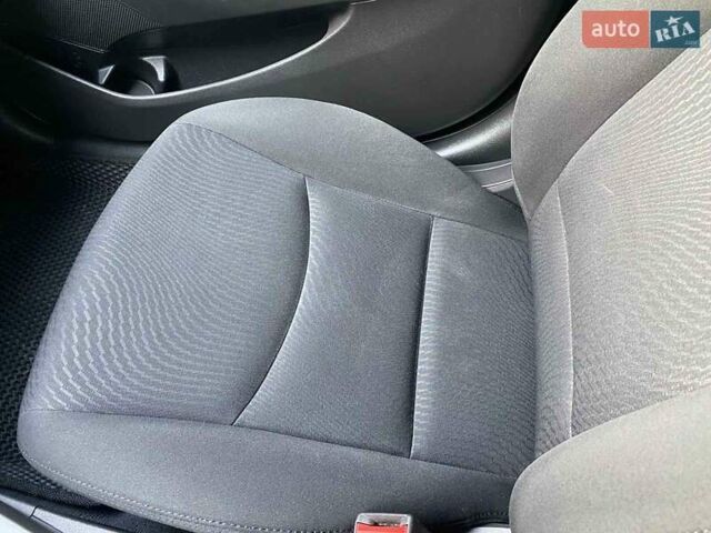 Чорний Хендай Елантра, об'ємом двигуна 1.8 л та пробігом 180 тис. км за 10250 $, фото 39 на Automoto.ua