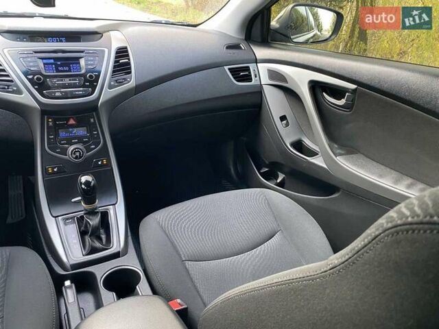 Чорний Хендай Елантра, об'ємом двигуна 1.8 л та пробігом 180 тис. км за 10250 $, фото 48 на Automoto.ua